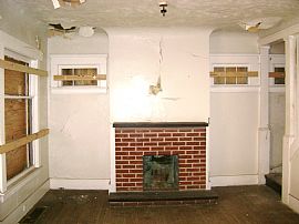 295 rehab job rent to own stop pying rent needs some work in Cleveland, OH (Photo 2 of 4)