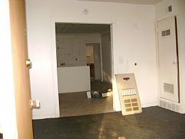 3 family homw rent to own handyman special  in Cleveland, OH (Photo 3 of 4)