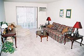 Nice 2 Bed - 2 Bath - 1 month FREE! in Madison, WI (Photo 2 of 3)