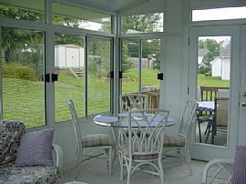 4 Bedrooms, Sunroom, Quiet cul-de-sac in Charlotte, NC (Photo 3 of 6)