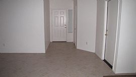 Super Clean House For Rent in Mesa, AZ (Photo 3 of 6)
