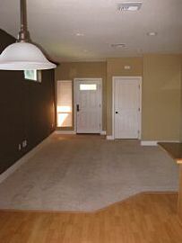 Very Nice 2BR. 2-1/2 BA townhouse in great neighborhood in Central Point, OR (Photo 4 of 5)