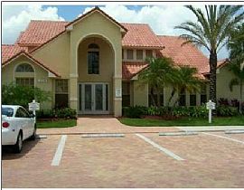  BEST PRICED 2/1 in GORGEOUS, GATED COMMUNITY - Section 8 ok in Pompano Beach, FL (Photo 3 of 5)