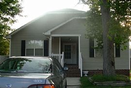 Nice 3 bedroom, 2 bath house in Suffolk, Burnetts Mill in Suffolk, VA