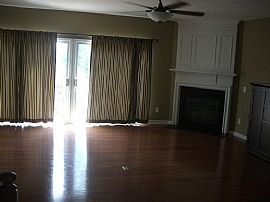 Beautiful Townhome Roswell/Woodstock in Woodstock, GA (Photo 1 of 4)