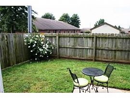 Immaculate upgraded townhomes in Nixa, MO (Photo 4 of 4)