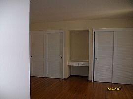 Excellent Location in Palo Alto, CA (Photo 4 of 5)