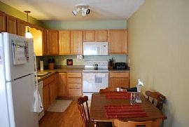 Spacious  Townhome Located in Woodbury! in Woodbury, MN (Photo 2 of 4)