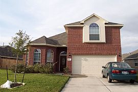 SPACIOUS 3 BRS, 2.5 BATHS, 2400 SQ OPEN FLOOR PLAN in Sugar Land, TX