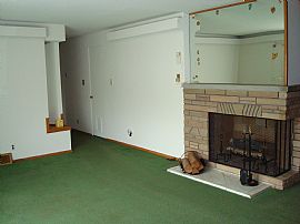 Great location and neighborhood in Collinsville, IL (Photo 2 of 6)