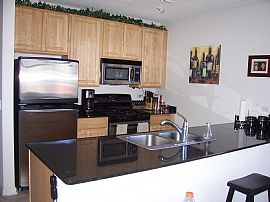 Price Reduced! New Luxury High-Rise - Utilities Included in Chicago, IL (Photo 2 of 4)