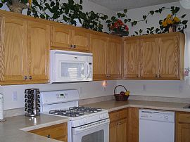 Walk to Shopping in Albuquerque, NM (Photo 4 of 6)