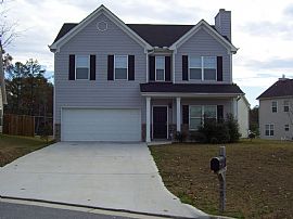 4 Bedroom in Quiet Neighborhood in College Park, GA