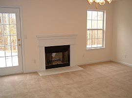 4 Bedroom in Union City in Union City, GA (Photo 2 of 6)