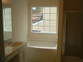 4 Bedroom in Union City in Union City, GA (Photo 4 of 6)