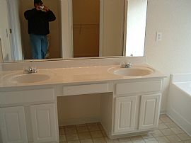 4 Bedroom in Union City in Union City, GA (Photo 5 of 6)