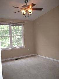 2 Bedroom Gated Community in Fairfax in Fairfax, VA (Photo 5 of 6)