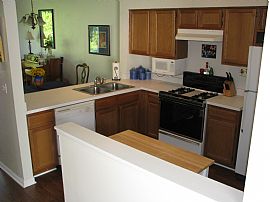 Townhouse for rent/Option buy in Lake in the Hills, IL (Photo 1 of 4)