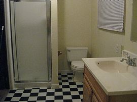 Huge House Nice Street Off Summer in Memphis, TN (Photo 2 of 5)