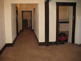 Huge House Nice Street Off Summer in Memphis, TN (Photo 3 of 5)