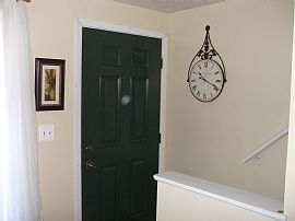 2 bd 2bth. walk to beach in Huron, OH (Photo 2 of 3)