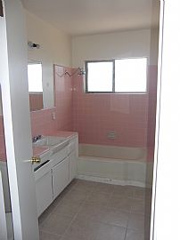 GREAT Santa Monica Apartment in Santa Monica, CA (Photo 5 of 6)