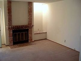 Close to Shopping, Entertainment, Freeways in San Diego, CA (Photo 4 of 4)