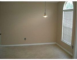 3 BR, 2 BA  Great Neighborhood, Small Deposit! in Winter Springs, FL (Photo 3 of 5)