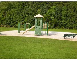 3 BR, 2 BA  Great Neighborhood, Small Deposit! in Winter Springs, FL (Photo 4 of 5)