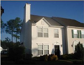 End Unit Townhome For Rent in the Short Pump Area in Richmond, VA