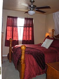 Beautiful 2 Bedroom, 3 Bath, 2 Car Garage in Aurora, CO (Photo 2 of 4)