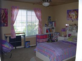 Beautiful 2 Bedroom, 3 Bath, 2 Car Garage in Aurora, CO (Photo 3 of 4)