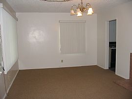 3 BR House, Washer & Dryer Included in Pacoima, CA (Photo 6 of 6)