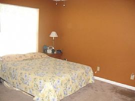 2 Bedroom 2.5 Bath Updated Town House in Norcross, GA (Photo 3 of 6)