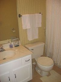 2 Bedroom 2.5 Bath Updated Town House in Norcross, GA (Photo 5 of 6)
