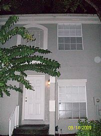 Great Townhome In CAR VILLAGE in Tampa, FL
