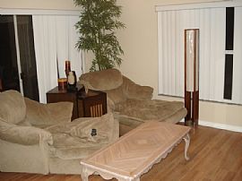 4 BR, 2 BA Home With Pool Access in Clermont, FL