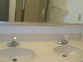 3 Bedroom, 2 1/2 Bath Townhouse in Royersford, PA (Photo 5 of 6)