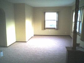 3 BR Single Family Home in Brooklyn Center, MN (Photo 4 of 5)