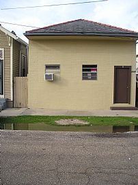 2 BEDROOM HOUSE In Historic District in New Orleans, LA