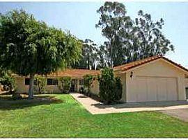 Fallbrook Single Level Home On Large Private Lot in Fallbrook, CA