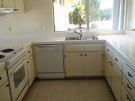 Fallbrook Single Level Home On Large Private Lot in Fallbrook, CA (Photo 3 of 5)