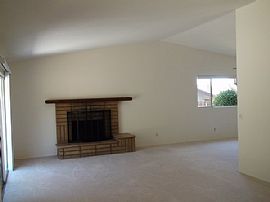 Fallbrook Single Level Home On Large Private Lot in Fallbrook, CA (Photo 4 of 5)