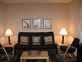 FURNISHED SINGLE, PRIVATE PATIO, IKEA FURNITURE, 2 WEEKS FR in Hollywood, CA (Photo 5 of 6)