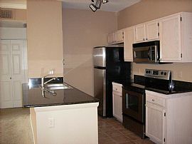 1 Bedroom, 1 Bath, Move in Ready!  in Scottsdale, AZ (Photo 3 of 6)