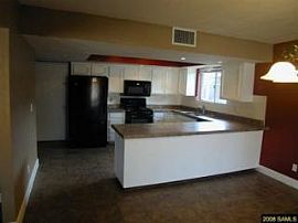 3 Bedroom Home Minutes From FT Huachuca in Sierra Vista, AZ (Photo 5 of 6)