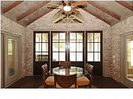 Executive Home For Lease, Lease Purchase, Owner Financing in Louisville, KY (Photo 2 of 6)