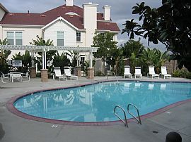 Spacious Condo Within Short Walk to Beach and Pier in Oceanside, CA (Photo 6 of 6)