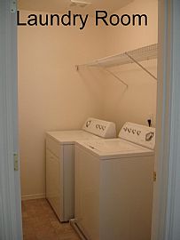 Beautiful 3 Bedroom Home with Fireplace and Views in Beaverton, OR (Photo 3 of 6)