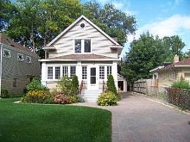 Gorgeous 3 BR,  Edgebrook in Edgebrook, IL